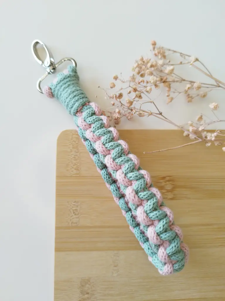 Llavero Matcha y Rosa