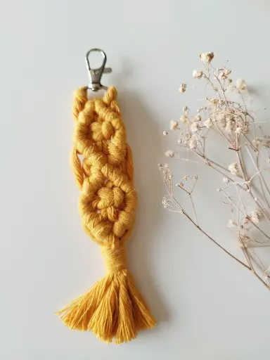 Llavero Macramé Mostaza