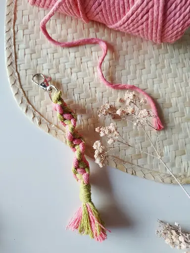 Llavero Verde y Fucsia